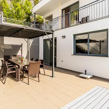 Nunes, Big House With Private Pool Calheta (Madeira)