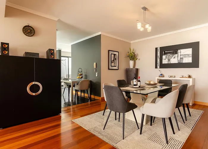 Nunes, Big House With Private Pool Villa