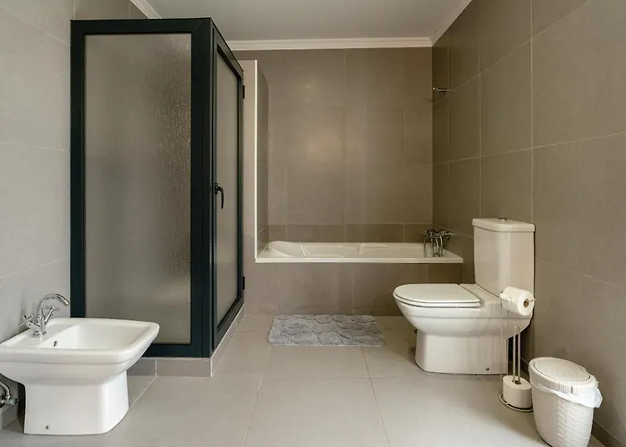 Nunes, Big House With Private Pool Calheta (Madeira)