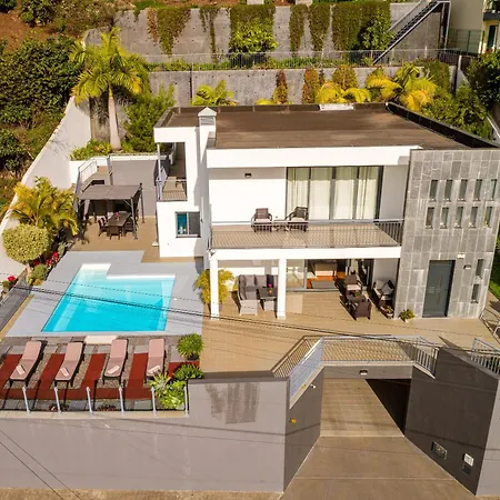 فيلة Nunes, Big House With Private Pool