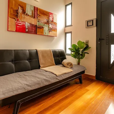 Nunes, Big House With Private Pool فيلة