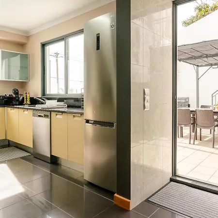 Nunes, Big House With Private Pool Villa