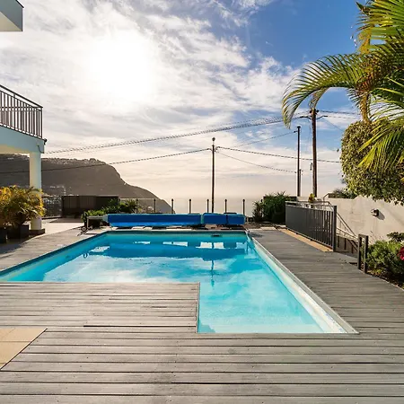 Nunes, Big House With Private Pool Calheta (Madeira)