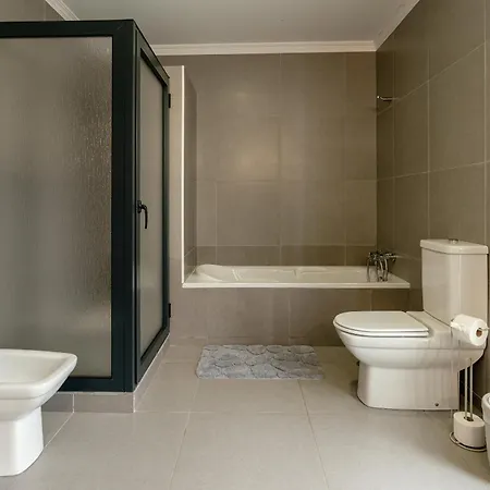 Nunes, Big House With Private Pool Calheta (Madeira)