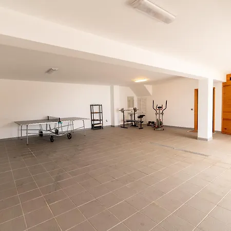 فيلة Nunes, Big House With Private Pool *