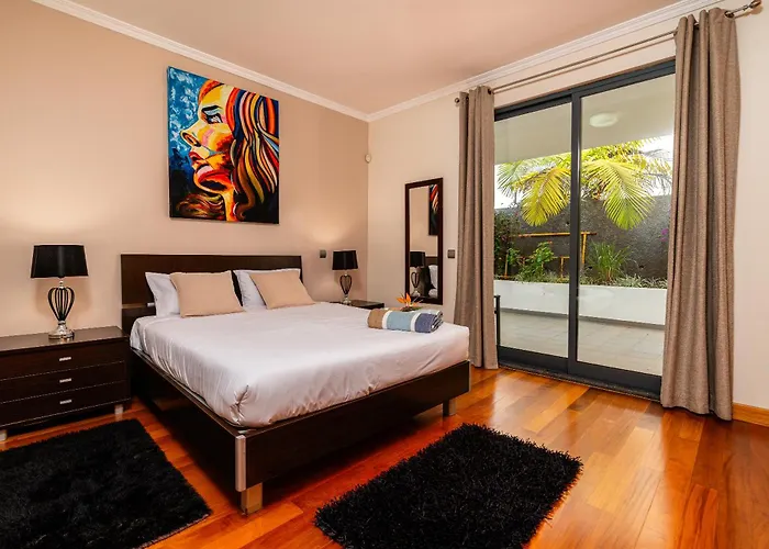 Villa Nunes, Big House With Private Pool Calheta (Madeira)