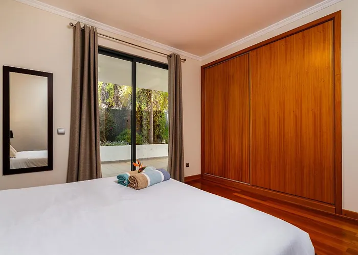 Nunes, Big House With Private Pool * Calheta (Madeira)