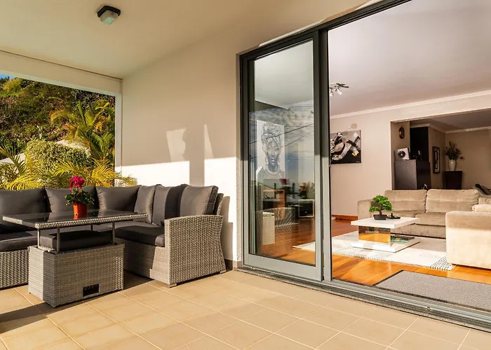 Nunes, Big House With Private Pool Villa