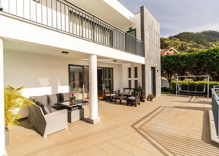 Vila Nunes, Big House With Private Pool