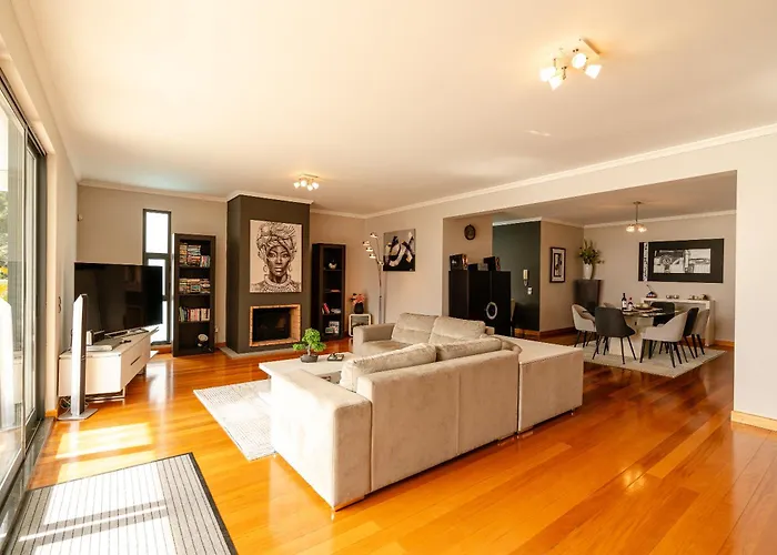 Vila Nunes, Big House With Private Pool *