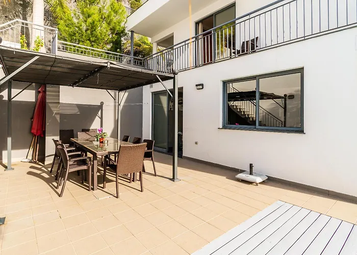 Nunes, Big House With Private Pool Calheta (Madeira)