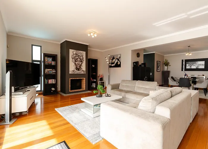 Nunes, Big House With Private Pool Calheta (Madeira)