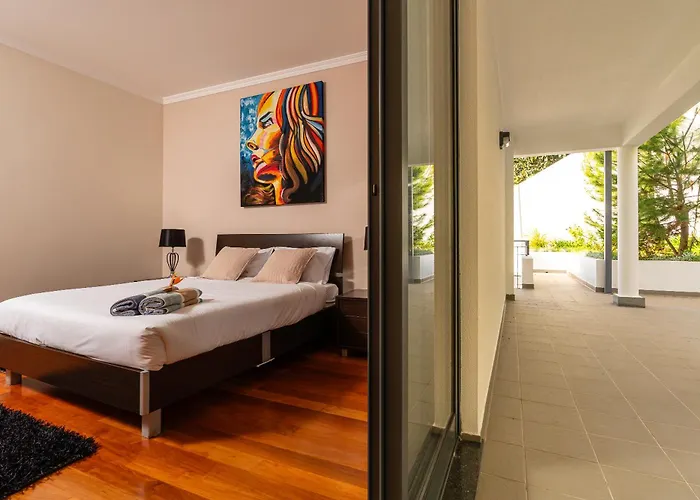 Nunes, Big House With Private Pool * Calheta (Madeira)